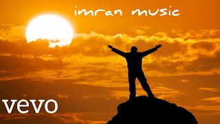 Walking down this endless road,Heart’s on fire but the night is cold