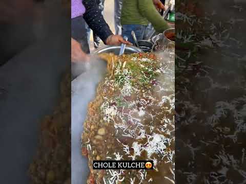 CHOLE KULCHE😍 | Indian street food #shorts