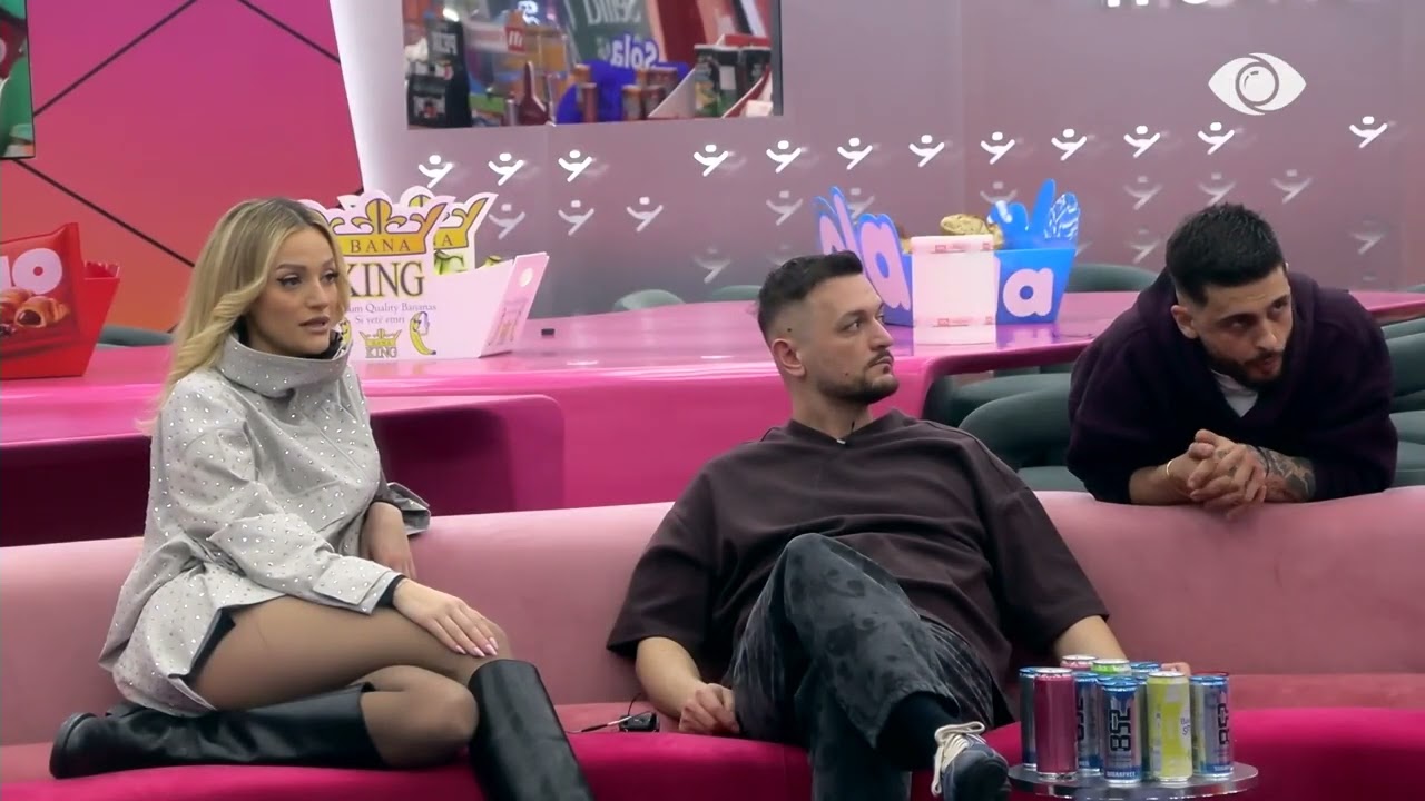 Ti në jetën time nuk ke asnjë rol/ Selin i drejtohet Rogertit