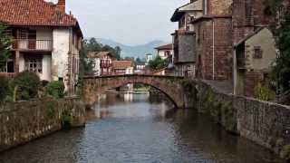 preview picture of video 'France - Saint-Jean-Pied-de-Port: Maison Donamaria - A short walk to the city'