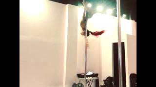 Pole dance- drop! - Najwa Yassin