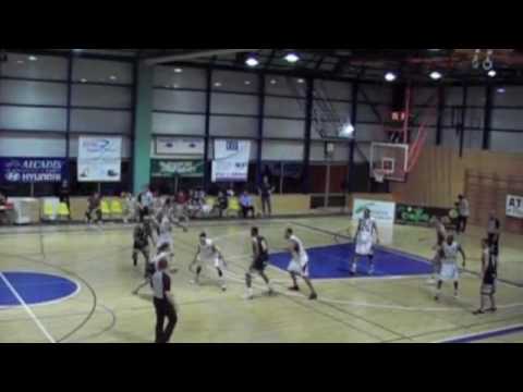 Valentin Wegmann last second shoot vs Nyon Game 4