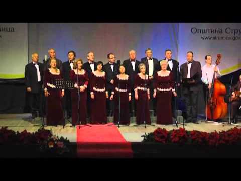 RASPEANI STRUMICHANI -  Niknalo cvekje shareno (LIVE) god. konc. 11.12.2015