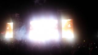 Axwell ^ Ingrosso playing SHM - One + Metallica - Enter Sandman + Can&#39;t Hold Us Down