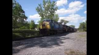 preview picture of video 'RARE!! CSX Detour on the NYS&W Northern Division!'