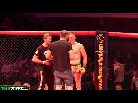 Stephen Cunningham vs Ian Garry - Clan Wars 32