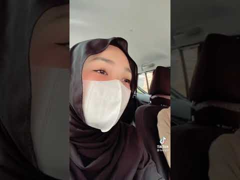 aira buat Hal waktu beli air Starbucks 😂