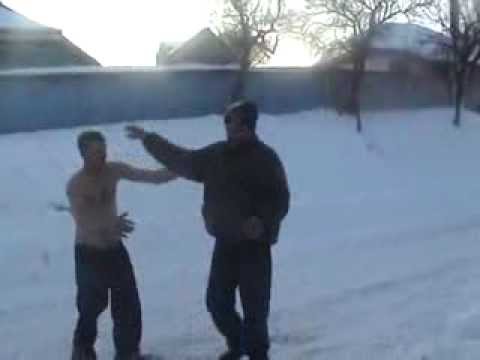 doi betivi se bat cu zapada giurgeni