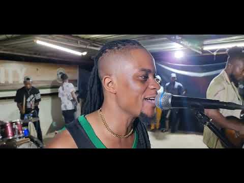 BABA HARARE VS ANDY MURIDZO -DJChizzariana