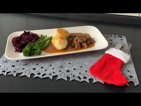 Gulasch/ Classic Gulasch Rezept/ einfach und lecker Gulasch/ Eintopf Rezept/ Rindergulasch/ Simona