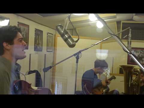 Frog and Henry (live recording) - Honey That Reminds Me (Luis Russell, 1930)