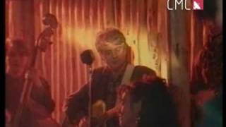 CRVENA JABUKA I KEMAL MONTENO - NEKAKO S PROLJEĆA (official video)