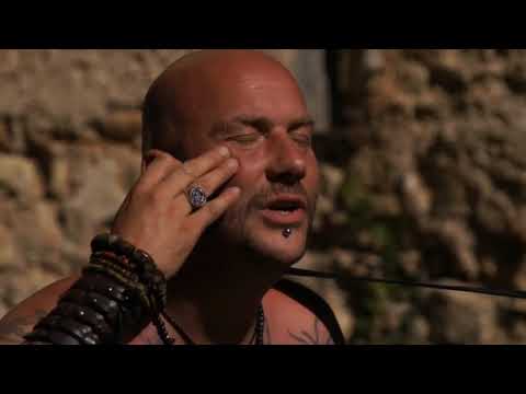 Singer ! Traditional Music. History Luc Arbogast ! Street ! Medieval Middle ages Hurryken Production Video