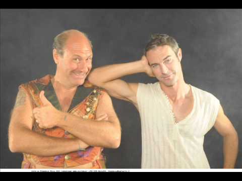 stefano masciarelli saluta gli amici del dieghito time radioalba.wmv