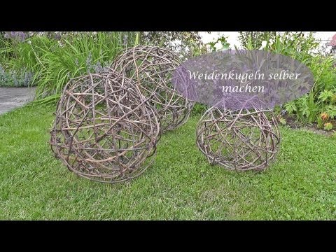 Dekokugeln aus Rebzweigen - Schönes für den Garten