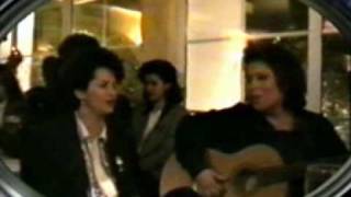 Dimitra Galani & Alkistis Protopsalti - S' Agapo, Giati Eisai Orea..