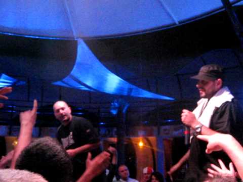 parazitii 2011. 3 iulie buzau2.AVI