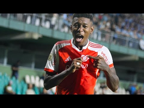 All 3 goals scored by Vitão for Internacional