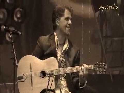 Gypsy Jazz : A Russian song (Otchi Tchornye) performed by a French Band