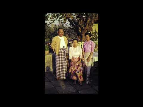 Sayagyi U Ba Khin and disciples taking sermon from Venerable Webu Sayadaw