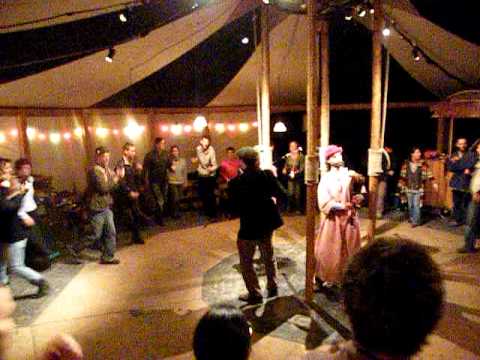 cercle sous le chapiteau