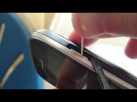 Paperclip vs Galaxy K Zoom microSD