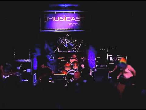 *HELP US IDENTIFY THIS BAND* Jynx/Omissa Live @ iMusicast October 16, 2004