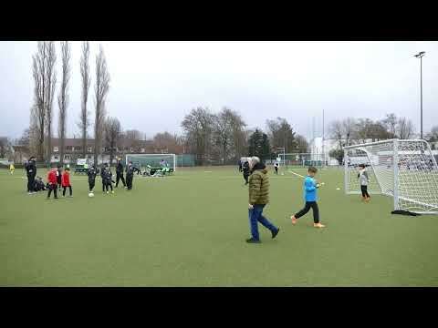 F-Junioren FC Karnap 07/27 III - ESC Preußen 02 II am 25.02.2023