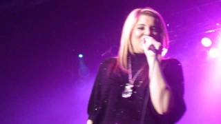 Lauren Alaina-The Funny Thing About Love WJVC Holiday Show 12/14
