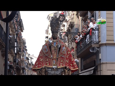 SANFERMINES 2025:  'Al Glorioso San Fermín', la jota que pone la carne de gallina durante la Procesión de San Fermín SANFERMINES 2025:  'Al Glorioso San Fermín', la jota que pone la carne de gallina durante la Procesión de San Fermín
