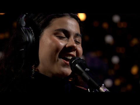 Silvana Estrada - Ser De Ti (Live on KEXP)