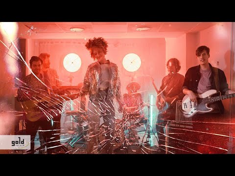 Margaret Island feat. JumoDaddy - Járom az utadat (HIVATALOS VIDEOKLIP)