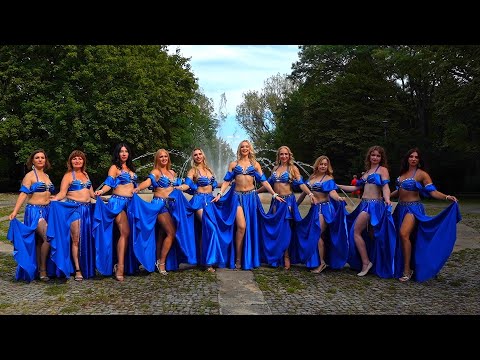 Monika Daniluk with Bellydance Students in Mejance Choreography to "El Nasseem"