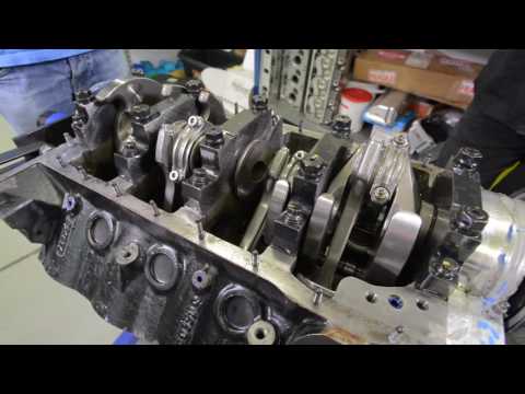 John Bowe shows how Liqui Moly MoS2 Reduces Engine Wear
