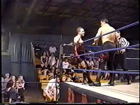 Kurrgan vs Custom Made Man - RAW - July 24th 2001