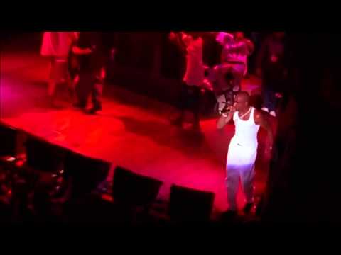 2Pac - Troublesome 96 & Hit 'em up ft. Outlawz (Live Official)