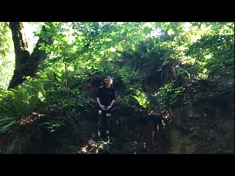 Yung Banshee - 1800-SELL-UR-SOUL Official Music Video