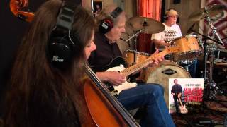 Waylon Jennings new album Goin&#39; Down Rockin&#39;