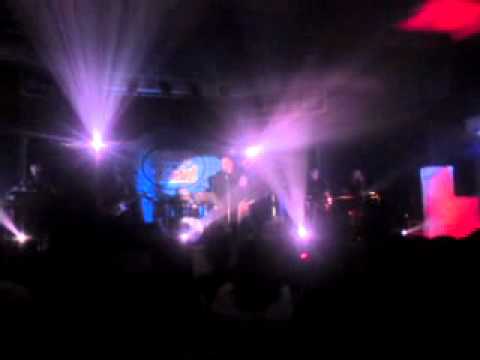 Bobby Kimball of Toto with Zoo band - I Won't Hold You Back