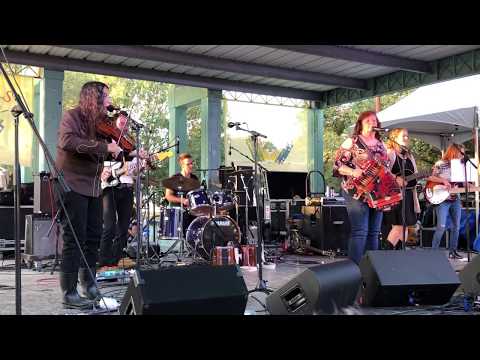 Festivals Acadiens 2019: Bonsoir Catin with Sheryl Cormier