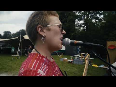 Fieldsession Nr. 53: Omni Selassi - Words Like Ships (Hiace Version)