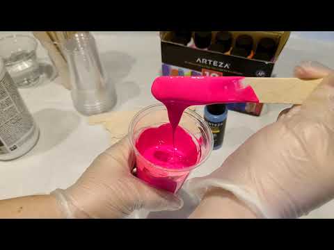 Mixing paint with Floetrol for acrylic pouring with the flip cup technique