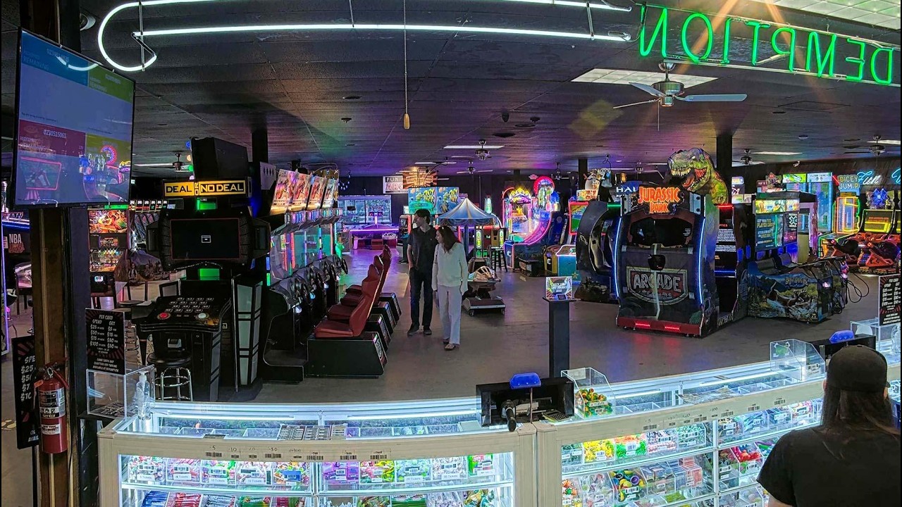 Live webcam view of Fun World Arcade