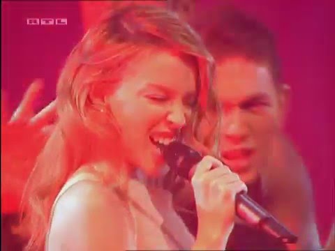 Kylie Minogue - Red Blooded Woman (Live Bravo Supershow 2004)