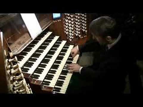 Olivier Latry at the organ at the Cathedral of Notre Dame