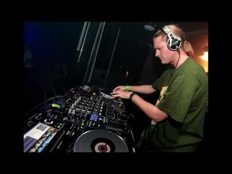 100% Scott Brown mix (UK Hardcore / Happy hardcore & Trance-Core (2000s & 90s Vinyl Mix)