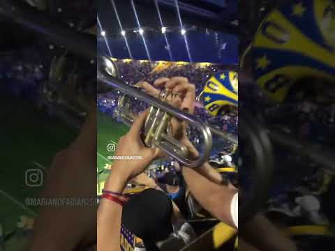 "FIESTA EN LA 12 Y RECIBIMIENTO A CAVANI " Barra: La 12 • Club: Boca Juniors