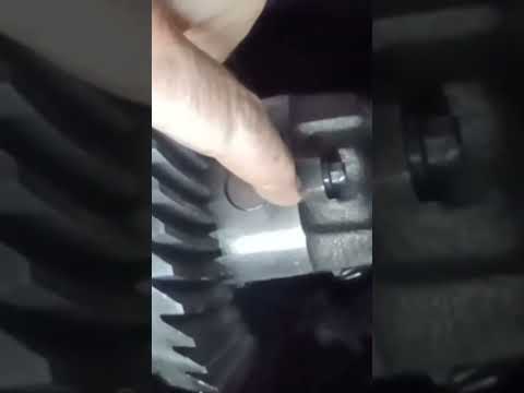 Is this the best way to remove a differential cross pin ?
