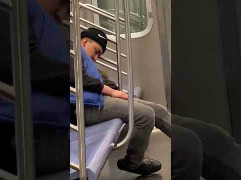 Subway rat climbs on sleeping man in NY! 🐀🚇😴 #shorts #newyork #funny