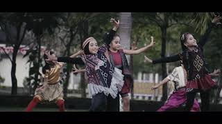 Download lagu WONDERLAND INDONESIA Alffi Rev feat Novia Bachmid ... mp3